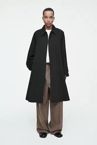 Offerta per VOLUMINOUS SWING TRENCH COAT a 225€ in COS