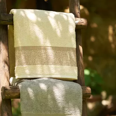 Offerta per TELO BAGNO SARA a 24,9€ in Re Sole